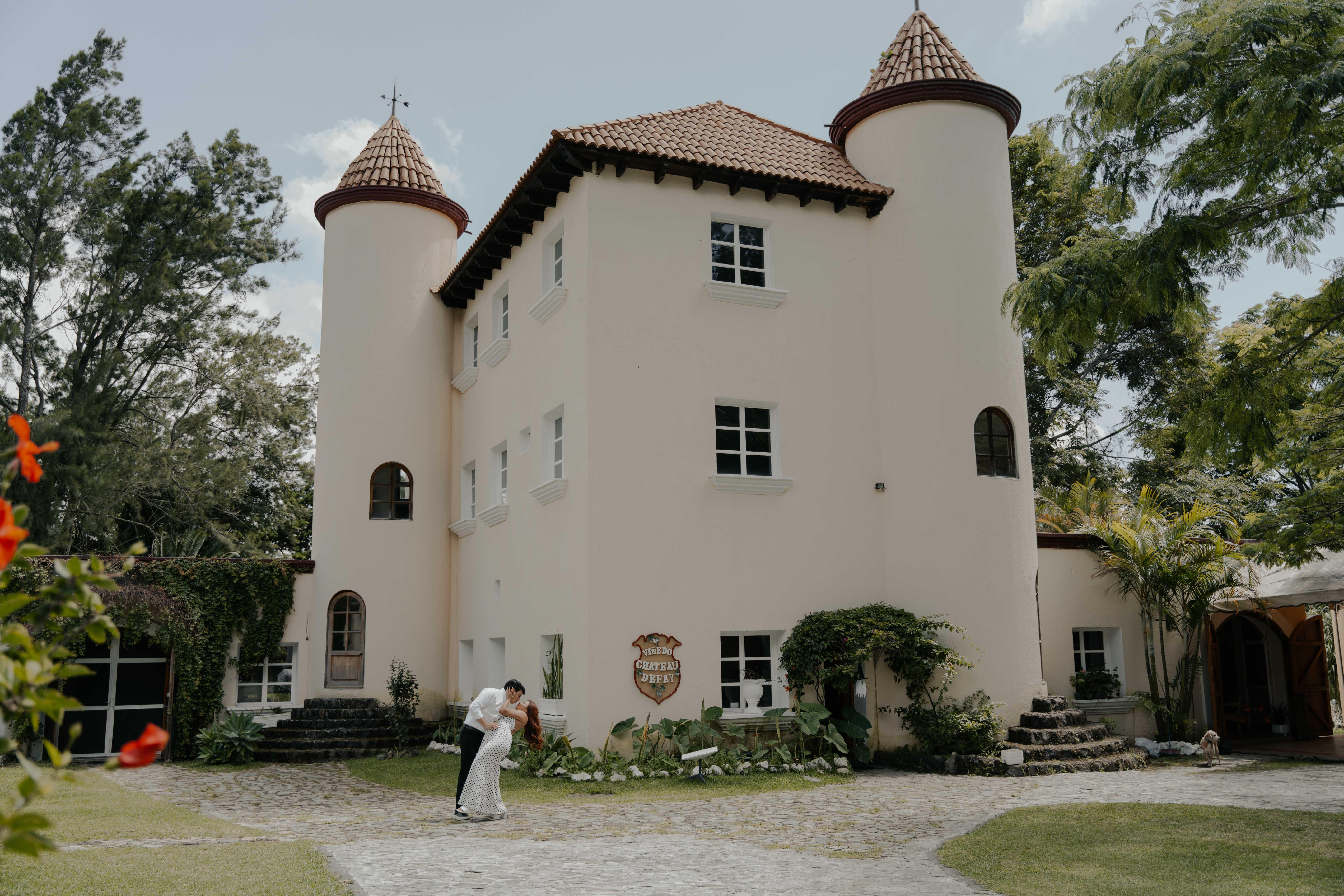 The Wedding Website of Daisy Fuentes and Jose Davila