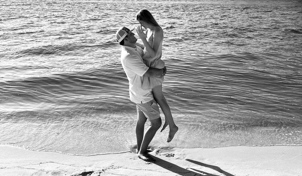 The Wedding Website of Anna Harper and Cole Sanford