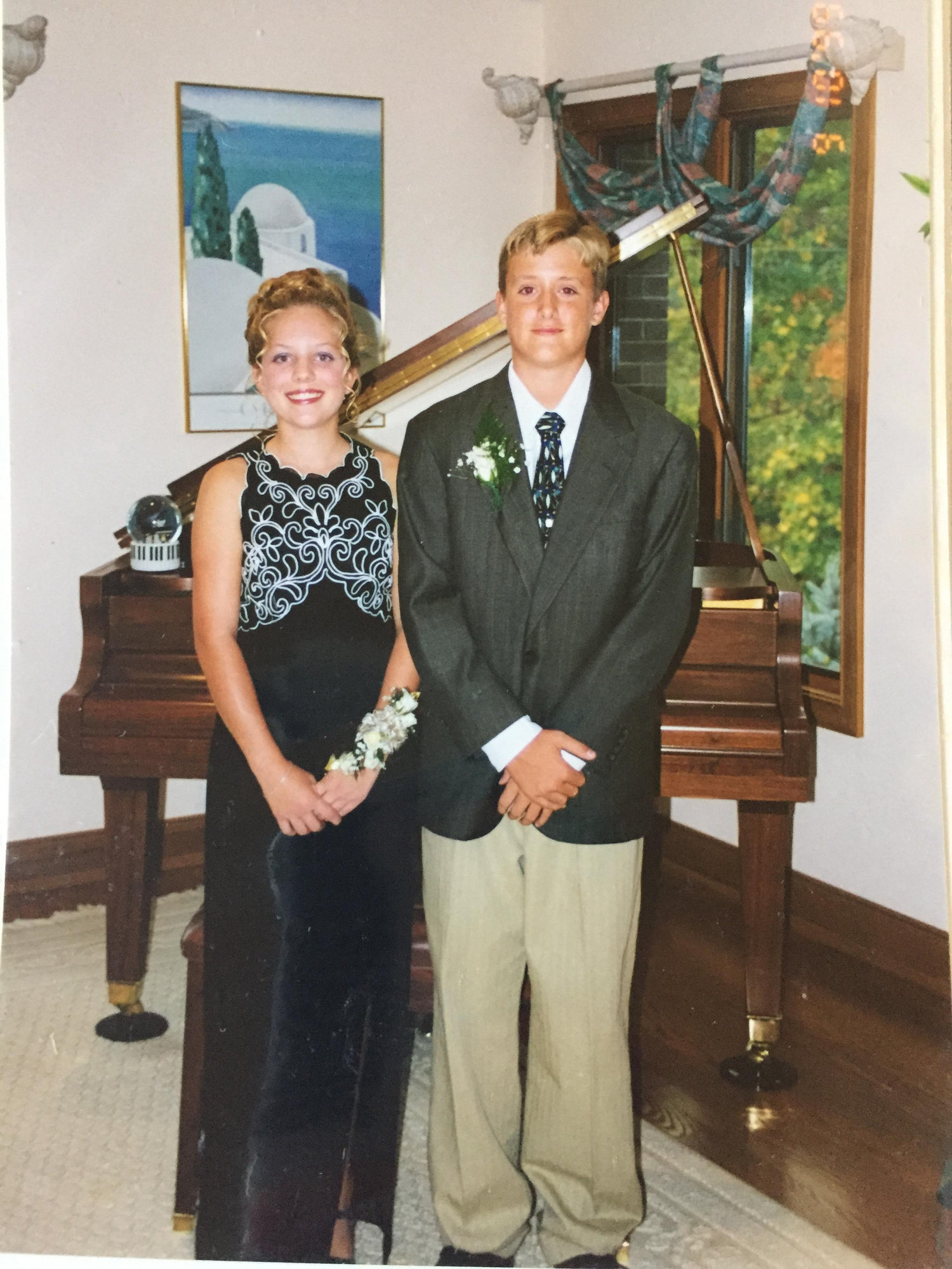 The Wedding Website of Lindsay Robinson and Josh Littlehales