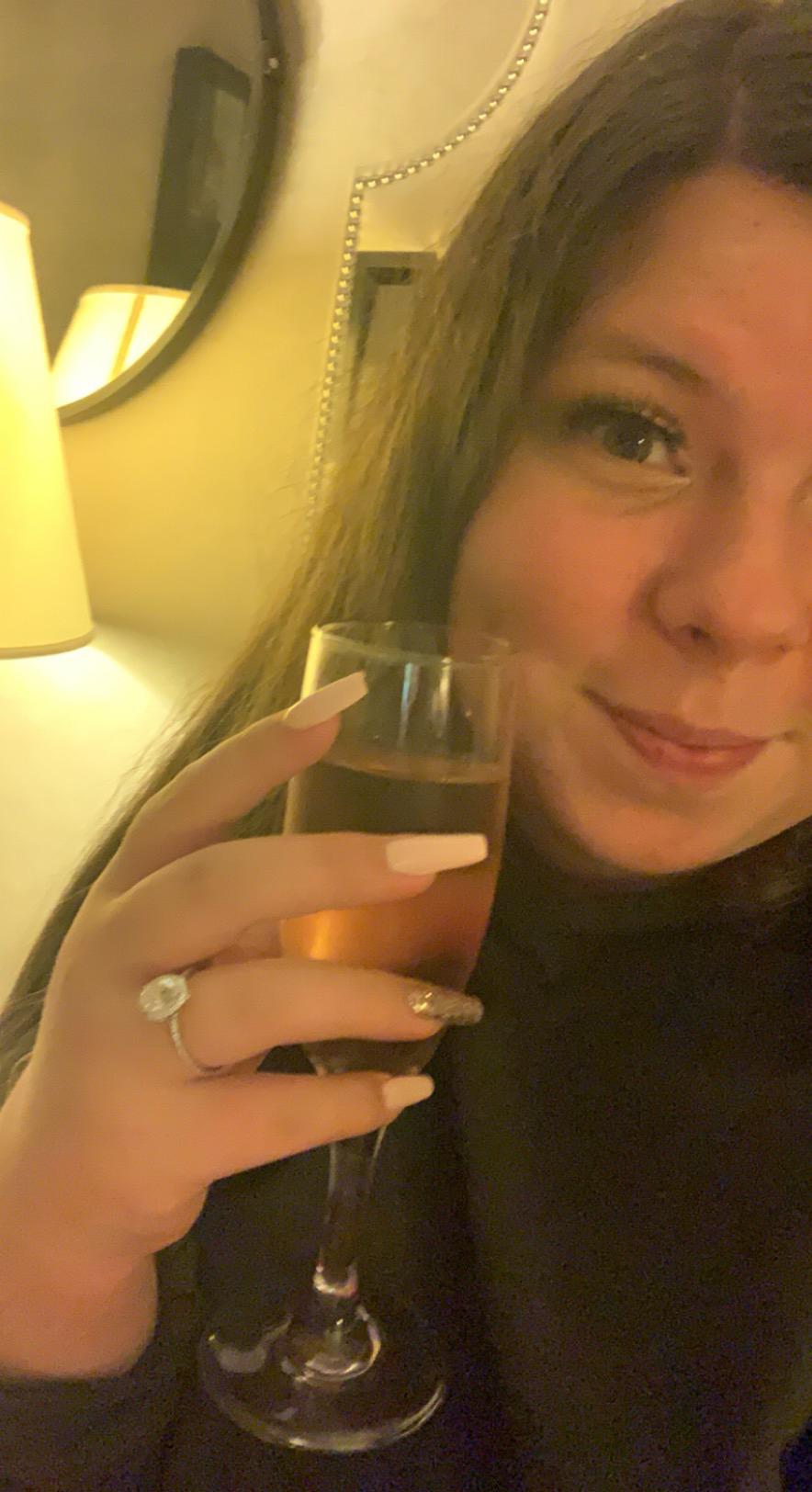 felt like a fancy lady drinking champagne in my new ring in a GORGEOUS hotel in downtown Dallas!