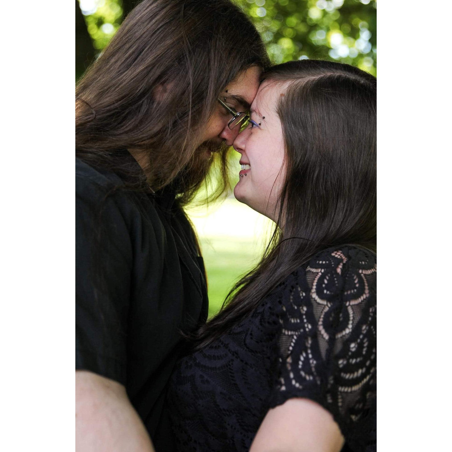 Engagement Photos 🖤
♡Location: North Tonawanda Botanical Gardens
♡Photographer: Alyssa Knowlton, Lyssa Lee Photography