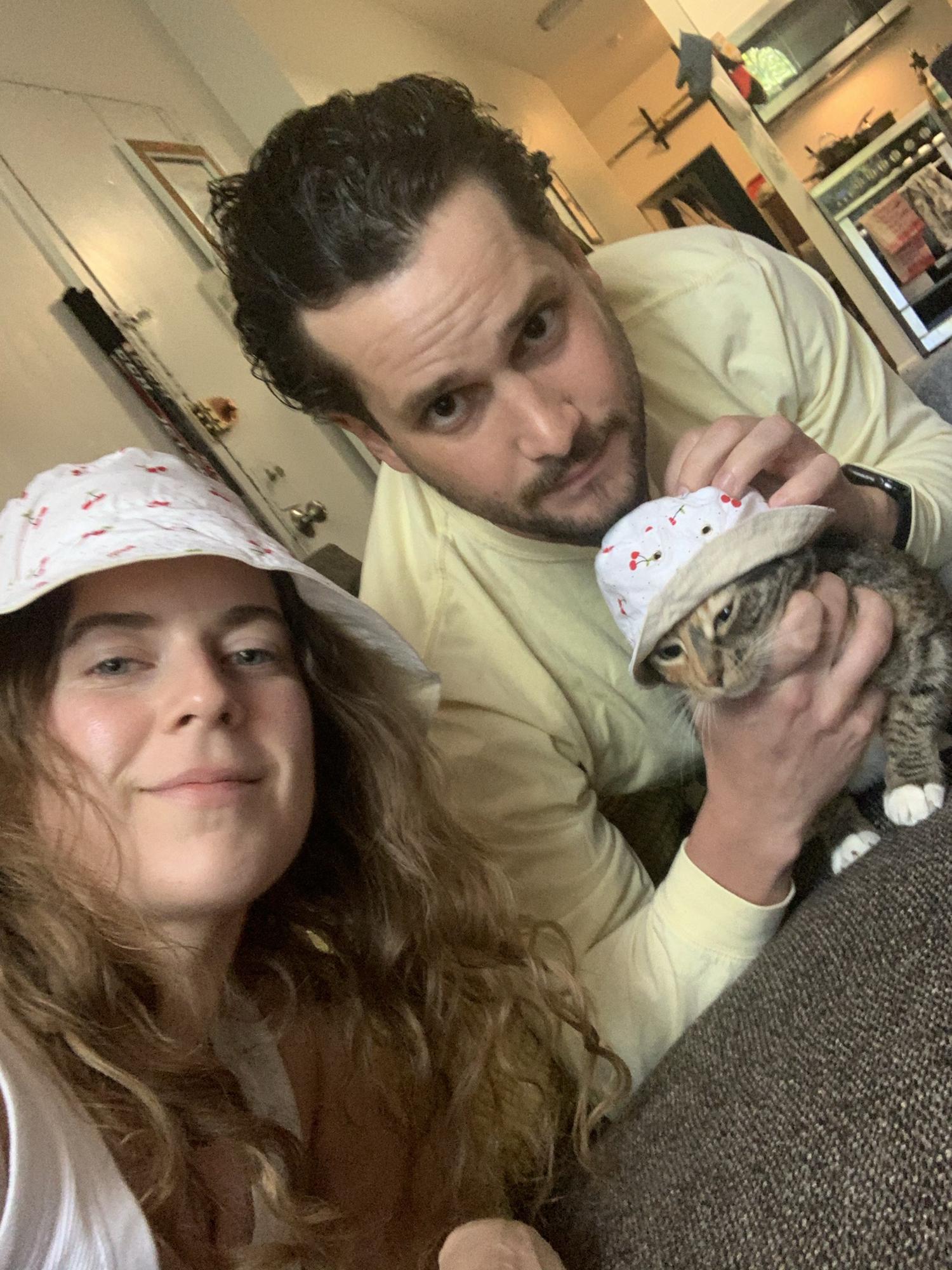 Cool right?? Cats in hats!