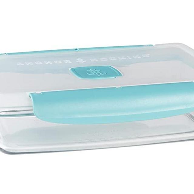 Anchor Hocking 3 Quart Bake Dish with TrueLock Locking Lid Bakeware