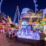The LINQ Promenade
