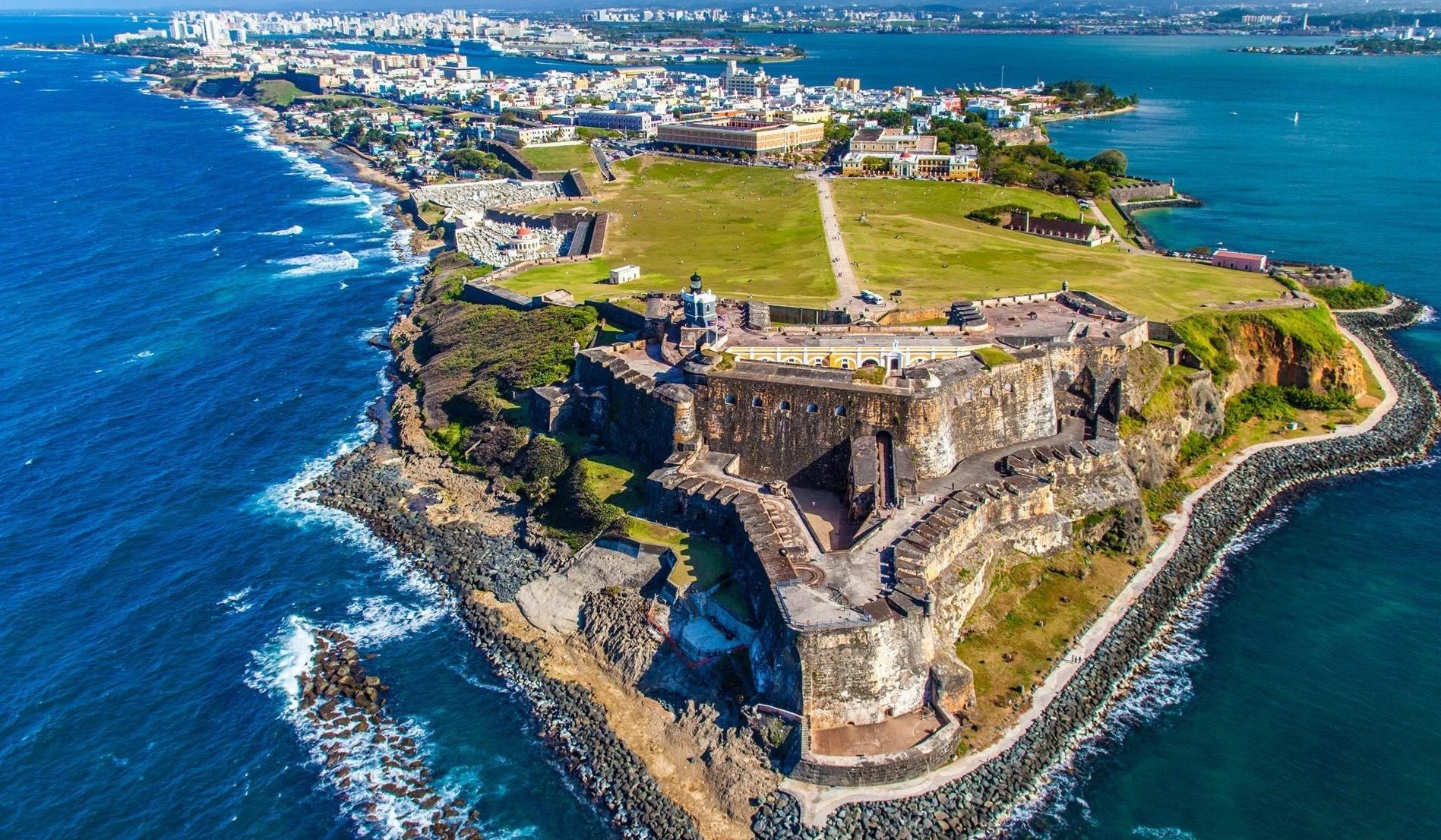 The Wedding Website of Mariah McCurry and Kevin Kapoun