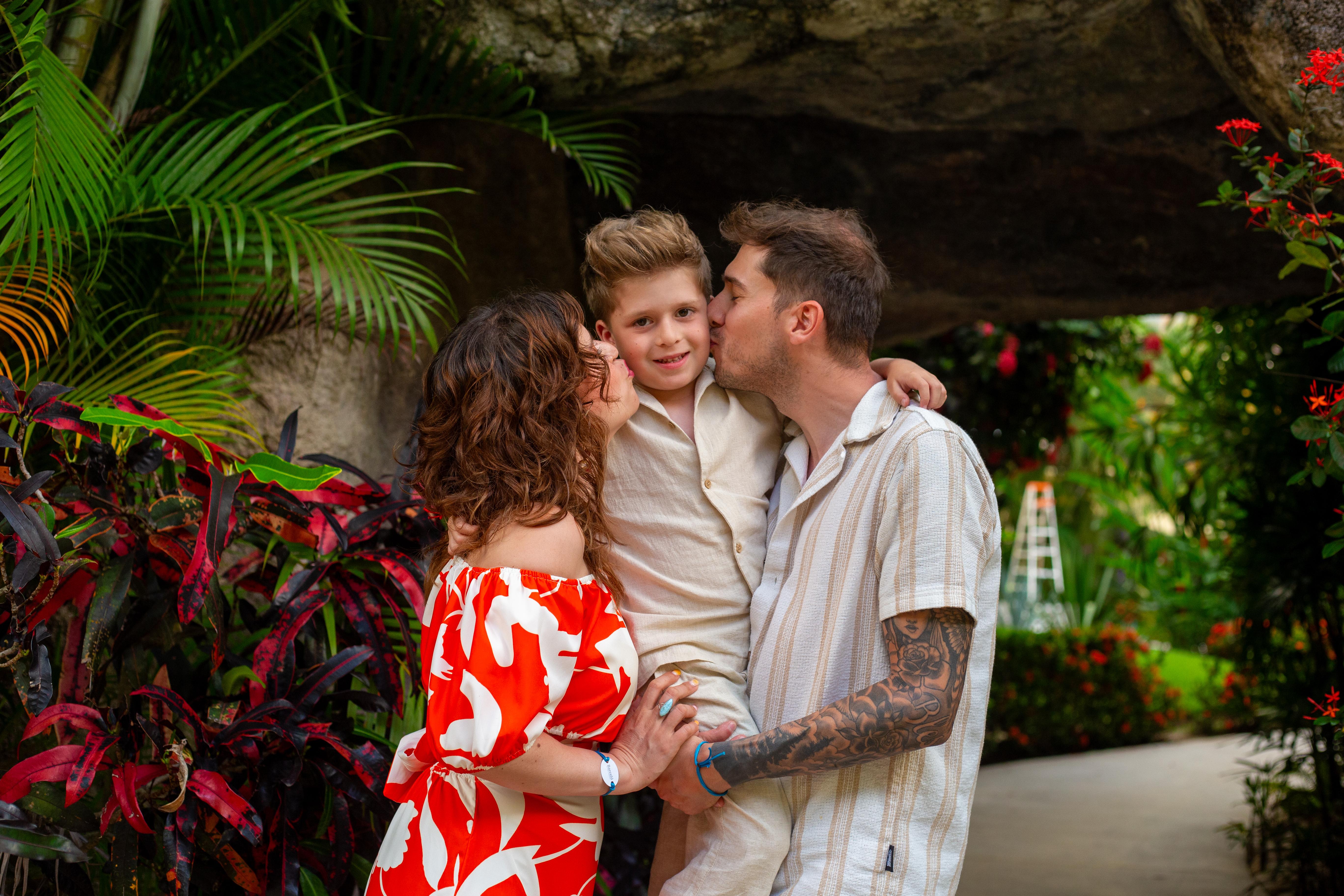 The Wedding Website of Yenny Cruz and Zvezdan Gluhic