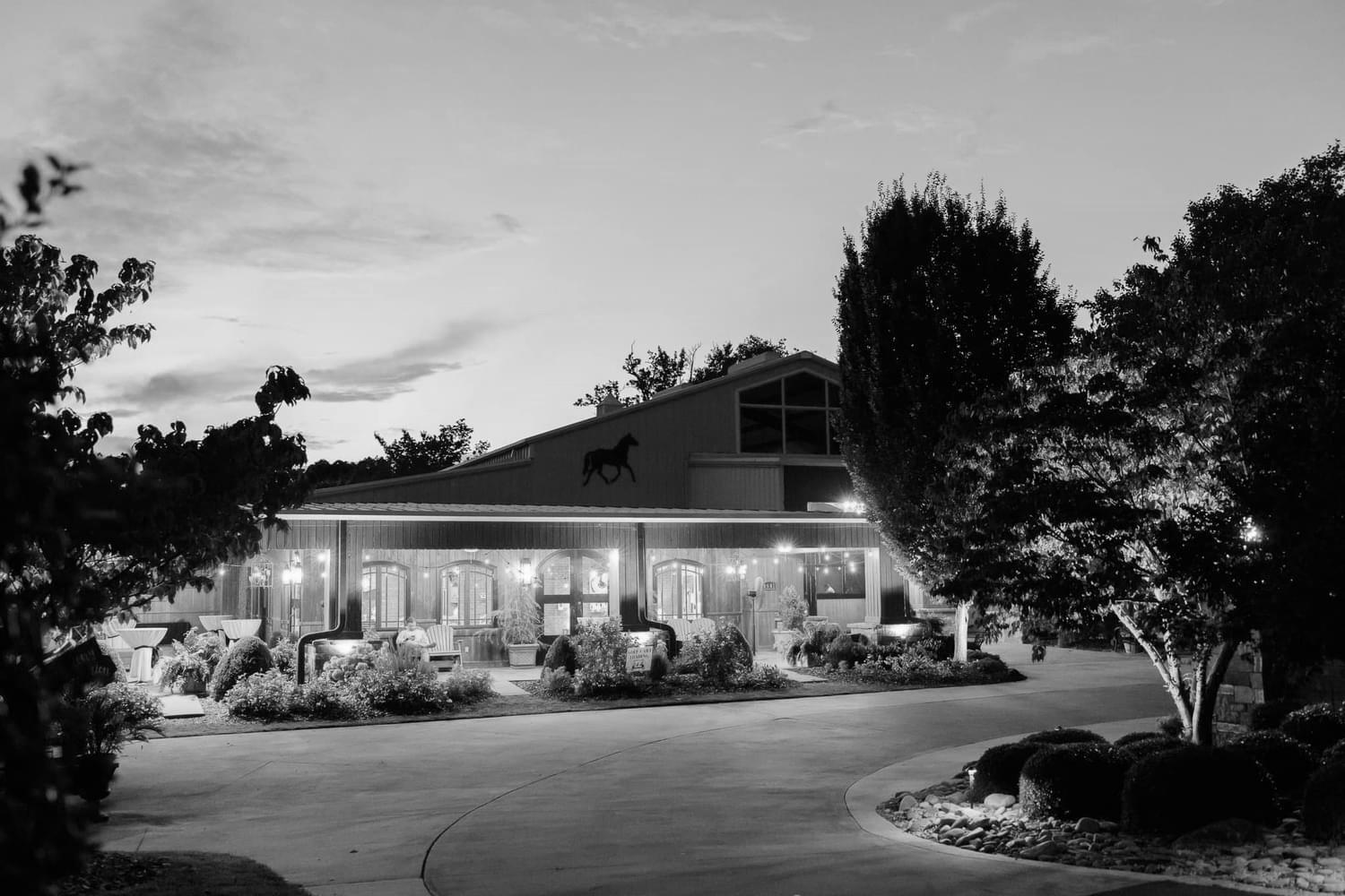 The Wedding Website of Lillian Kidd and Matthew Williams