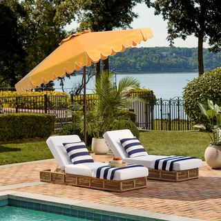 Venice Single Scallop Outdoor Umbrella