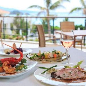 Romantic Sunset Beach Dinner