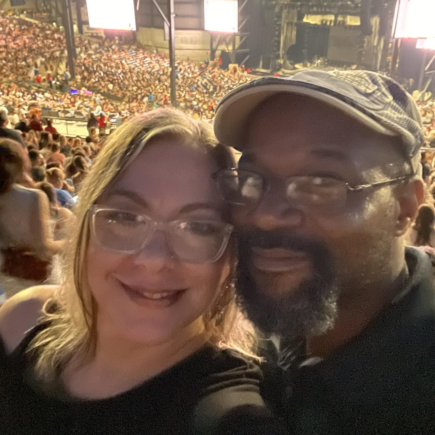 Alanis Morissette & Joan Jett concert
