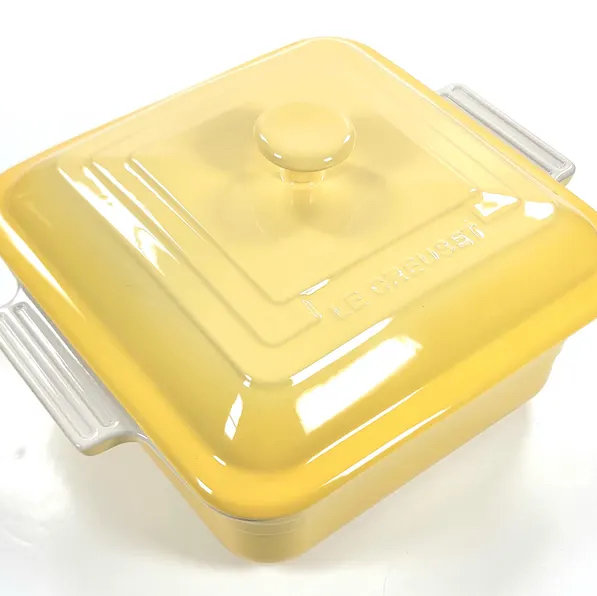 Le Creuset Covered Casserole Dish- 3qt Camomile