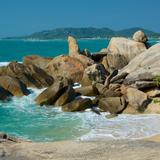 Hin Ta & Hin Yai Rocks - Natural rock formations with sea views