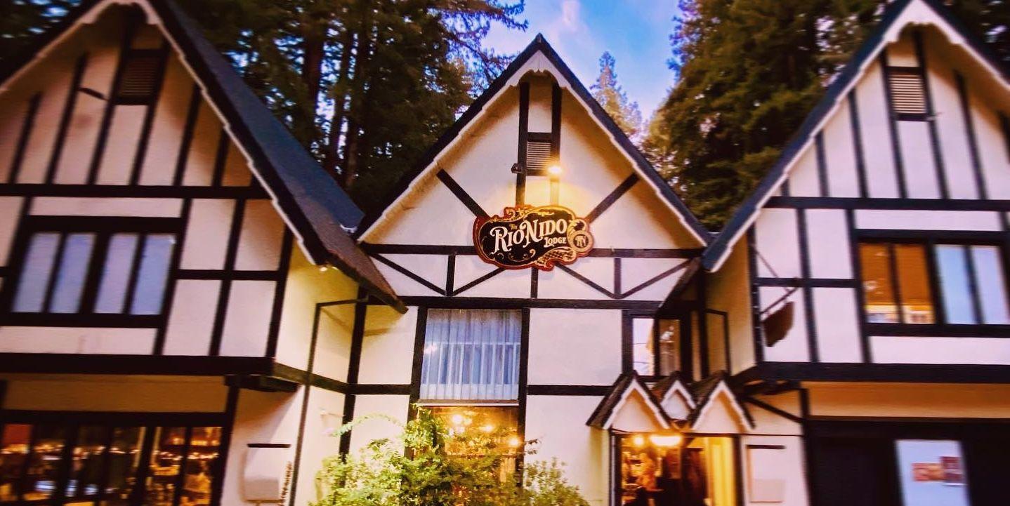 The Wedding Website of Emily Porter and Evan Doe