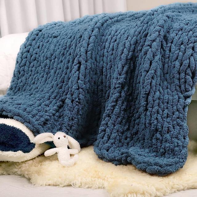 Carriediosa Chunky Knit Throw Blanket Chenille Loop Yarn Handmade Soft Fluffy Throws for Couch Sofa Bed Home Decor Breathable Cozy Heavy Thick Knitted Blanket Washable, 50" X 60" Lyons Blue