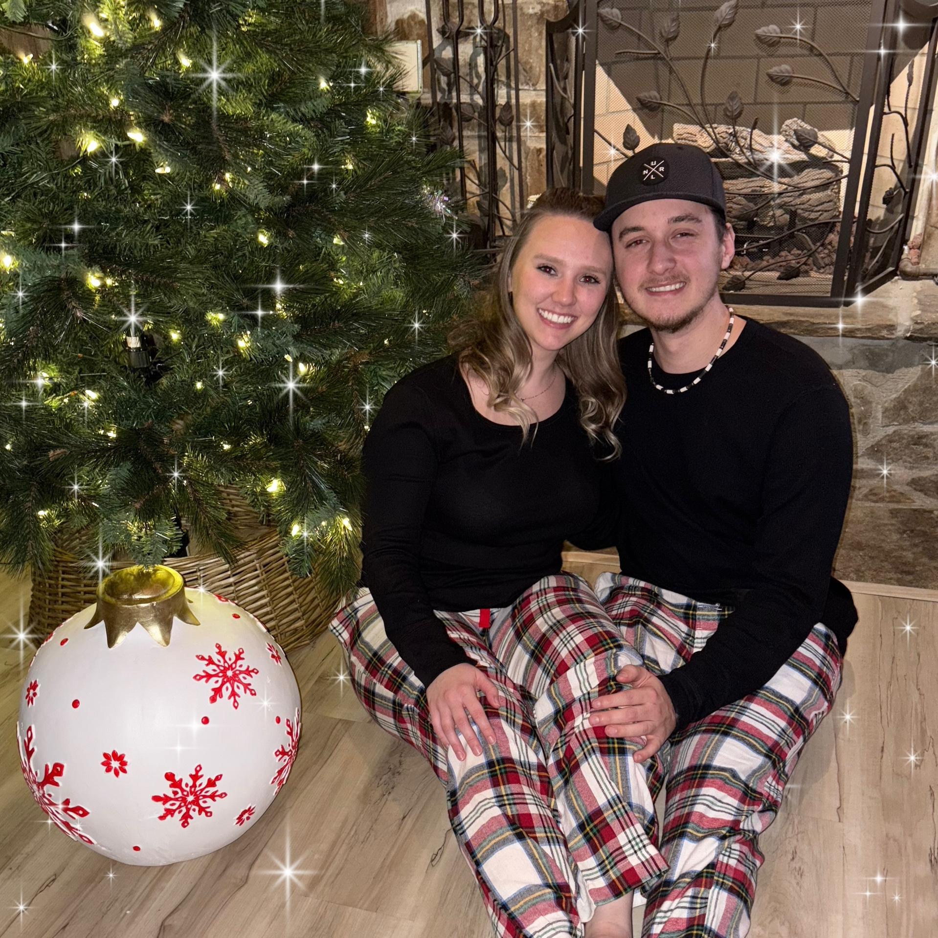 First Christmas together🎄