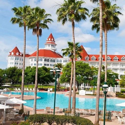 💆‍♀️💆‍♂️ Serenity for Two – Couples Massage at the Grand Floridian