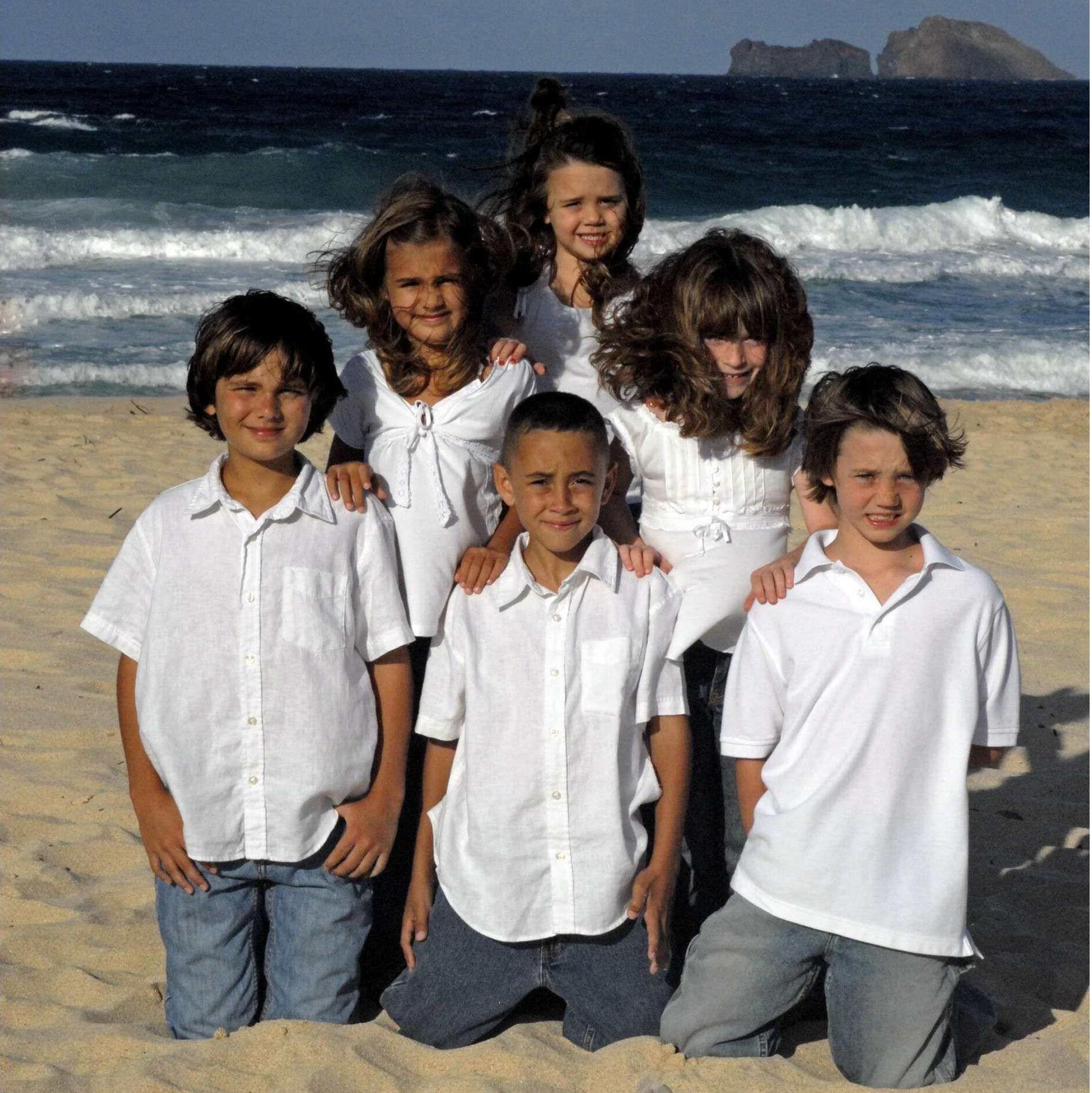 Brooklyn, Kaytie, Shyanne, Austin, Blake, and Tyler - Hawaii 2005.