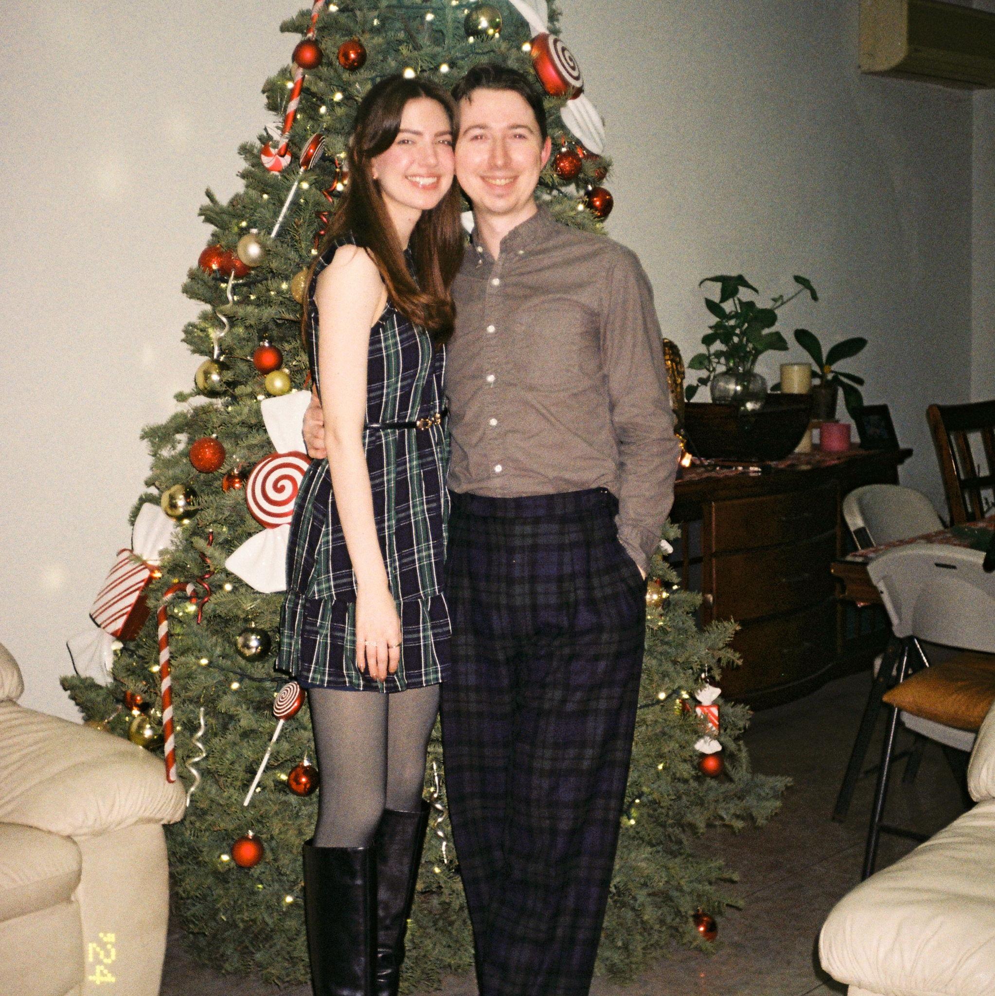 Monterrey, Friendsgiving 2024 - con el Pinou de Navidad