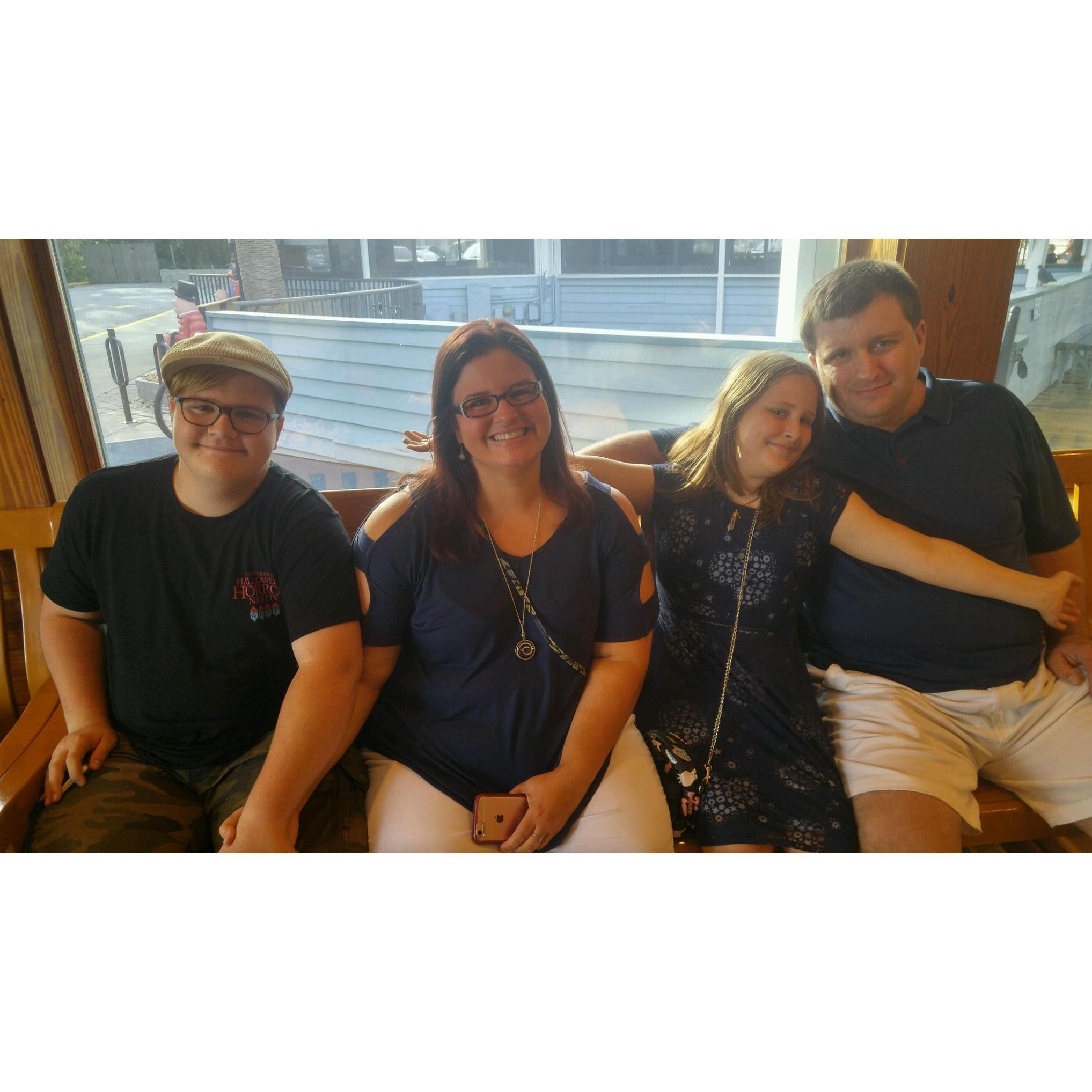 Jenny wanted a family photo as soon as we got to Dixie Crossroads. She suspects NOTHING.