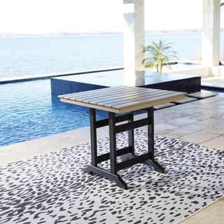 Fairen Trail Outdoor Dining Table