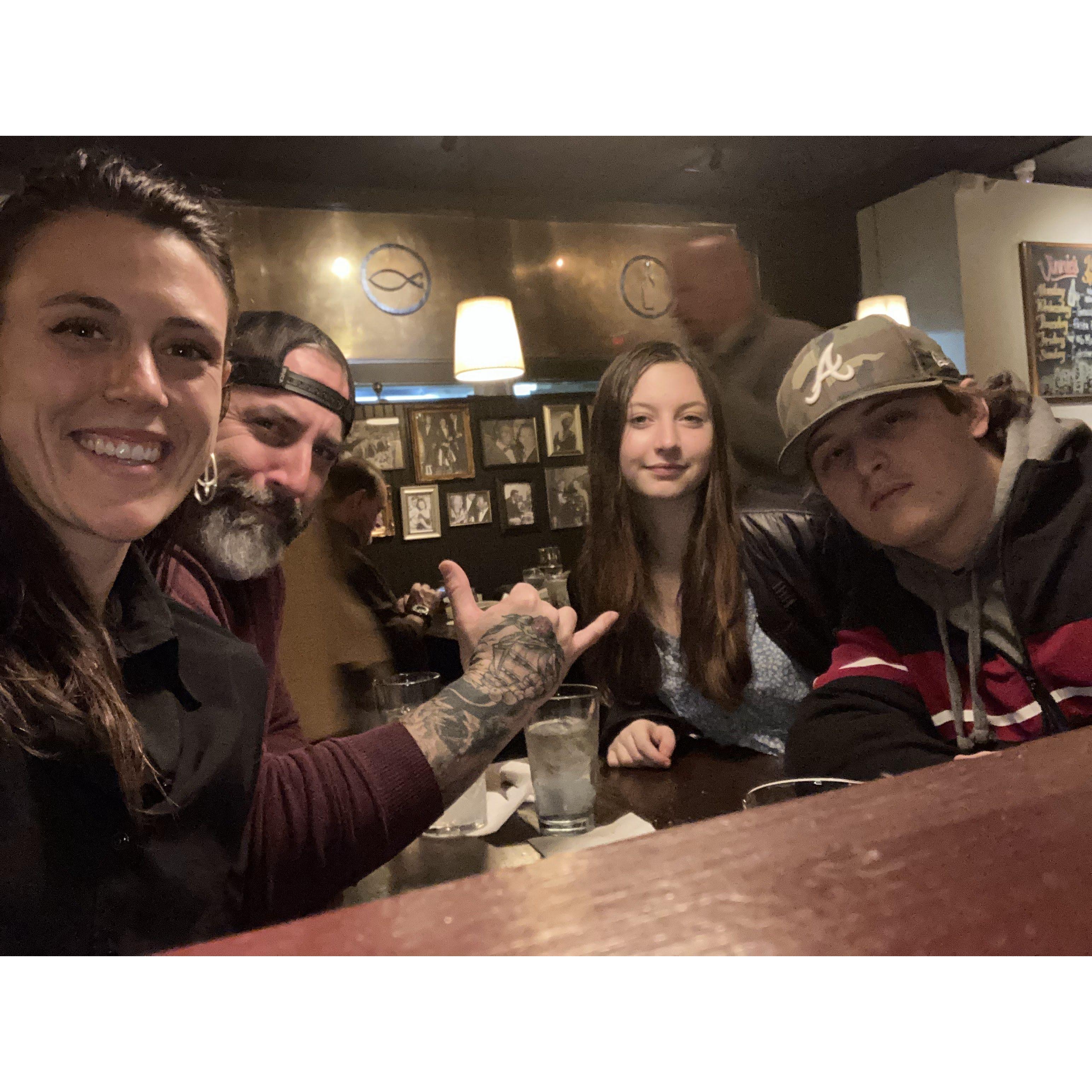 Family dinner at Vinny’s family Italian!