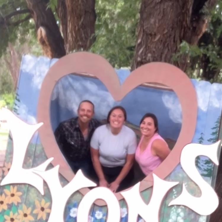 Family road trip to Lyons CO