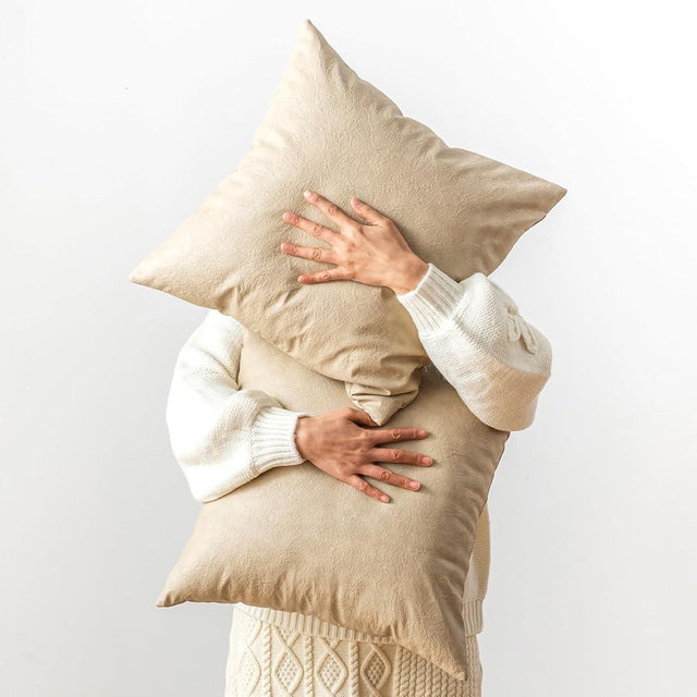 Pack of 2 Faux Leather Pillow Covers, Soft Rustic Farmhouse Neutral Vintage Decorative Cushion Cover, for Home Decor Outdoor Waterproof Pet Hair Resistant Thickened and durable 18X18 Inch Beige
