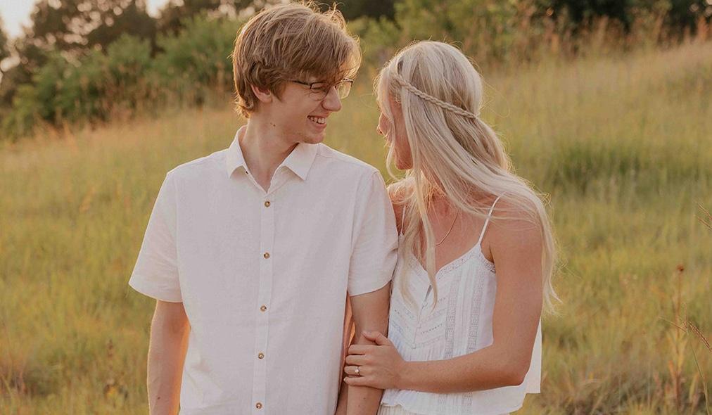 The Wedding Website of Emma Ellefson and Kaelan Emerson
