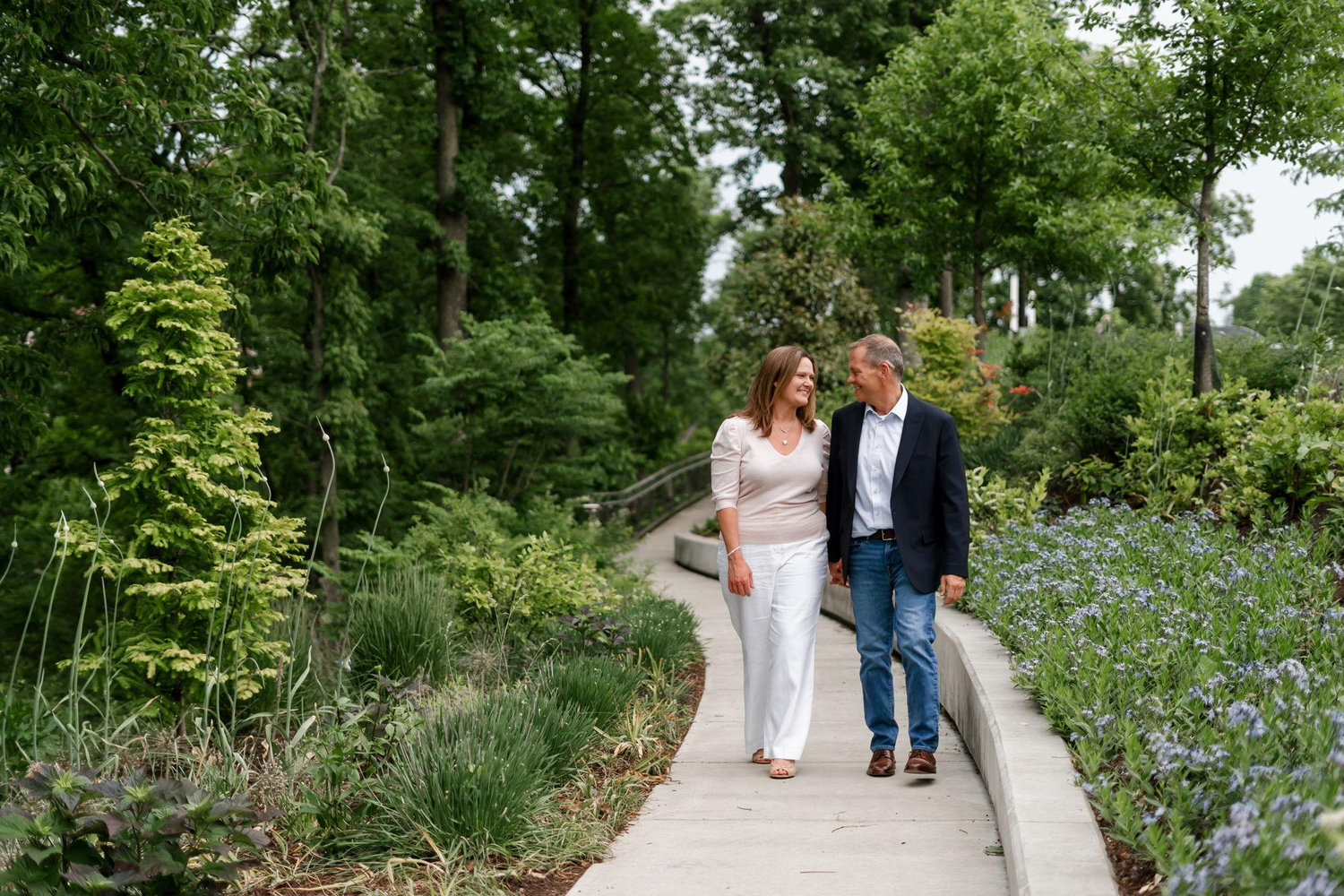 The Wedding Website of Glenn VandenLangenberg and Stephanie Moman