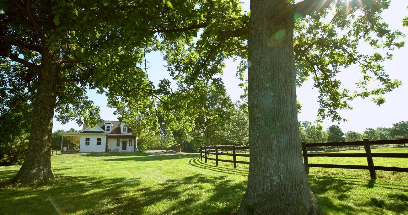 The Wedding Website of Sam Perez and Hunter Townsend