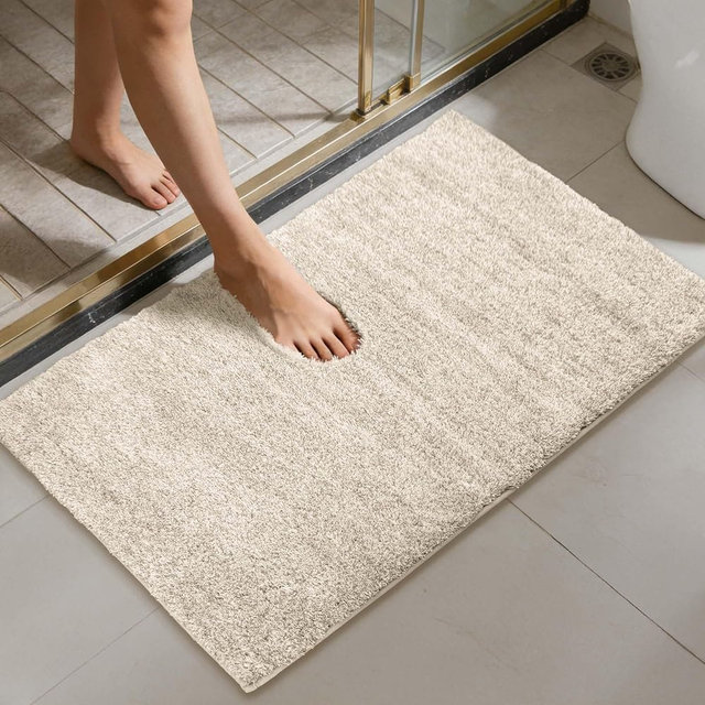 Non-Slip & Super Absorbent Bath Mat, 32x20 Inch Large Microfiber Bathroom Rug, Ultra Plush Quick Dry Machine Washable Shaggy Carpet for Shower Tub Floor, Beigem