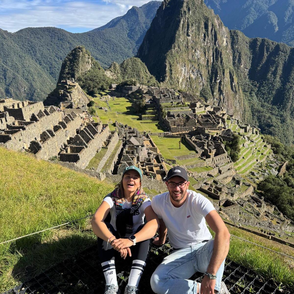 La prima delle 7 meraviglie! Nella foto rido, ma qualche ora dopo sul volo intercontinentale cosi' tante turbolenze che ho pregato anche le divinità Inca
