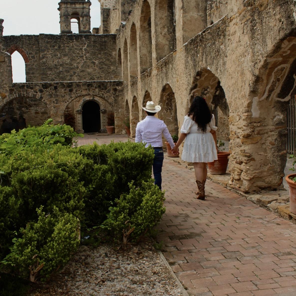 Engagement photoshoot/Sesión de fotos de compromiso 💍🤍
