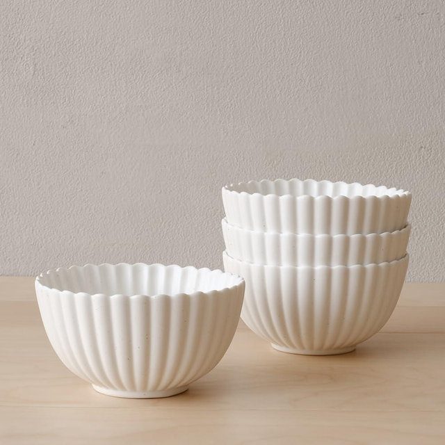 Flower-Shaped Daisy Bowl Set, 5.5-Inch, 17oz Matte Crème - Pack of 4 (Nacre White)