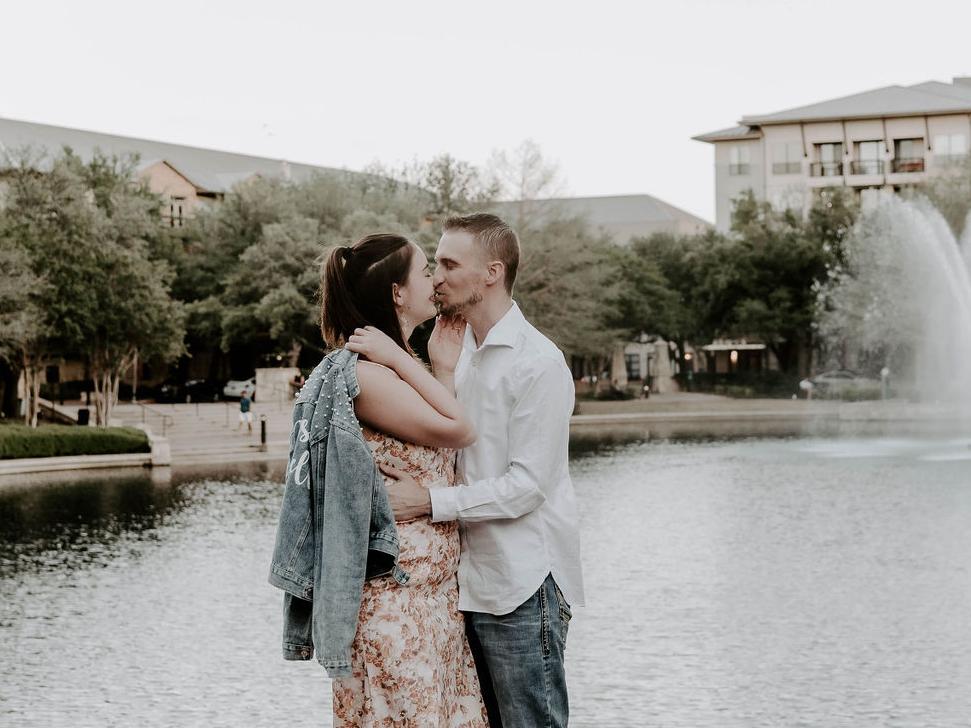 The Wedding Website of Alexandra Pannell and Hunter Pannell