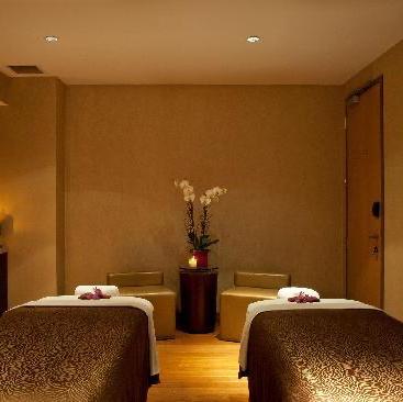 Couples massage