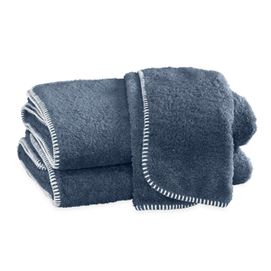 Matouk Whipstitch Hand Towel (Sea & White)