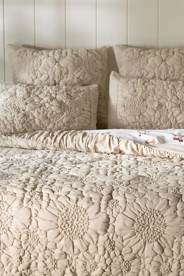 Dahlia Cotton Jersey Floral Quilt