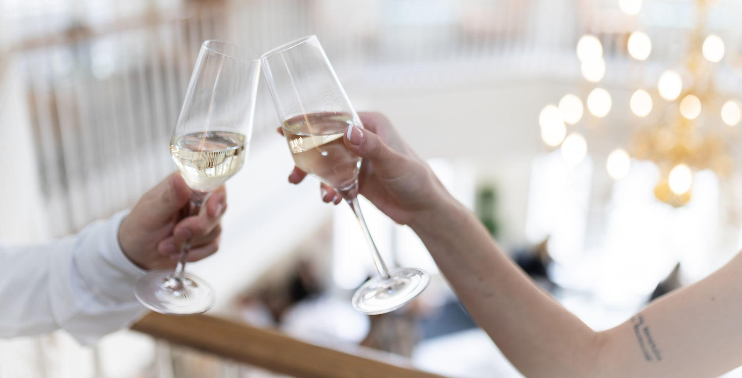The Wedding Website of Victoria Wiggins and Curin Smith