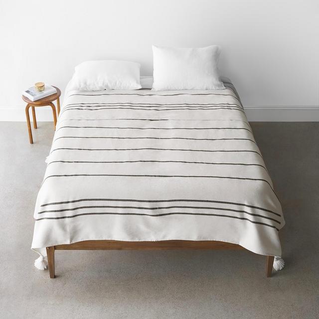 Safiyya Bed Blanket