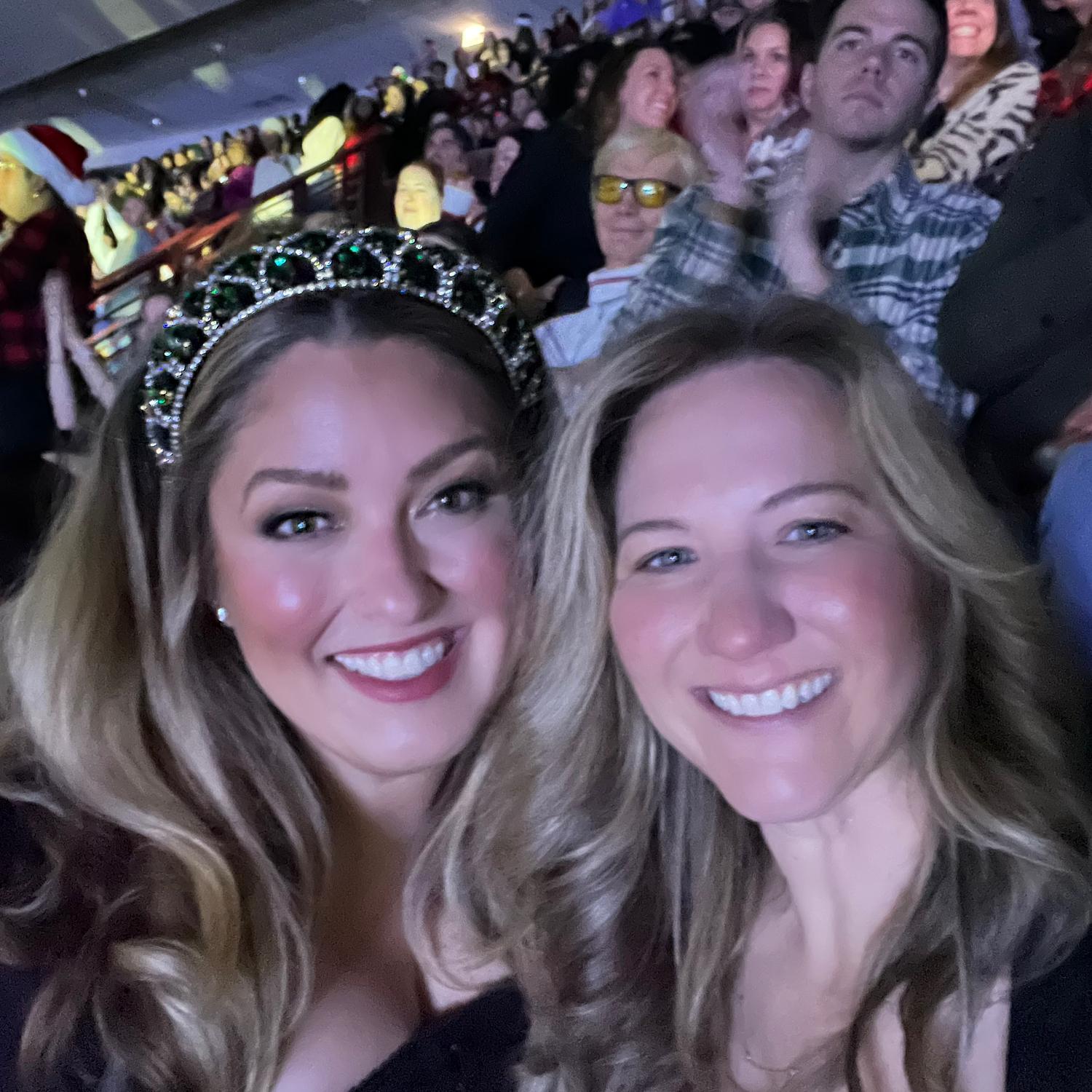 Did someone say "Mariah Carey Christmas Concert'?!
Chicago 2023