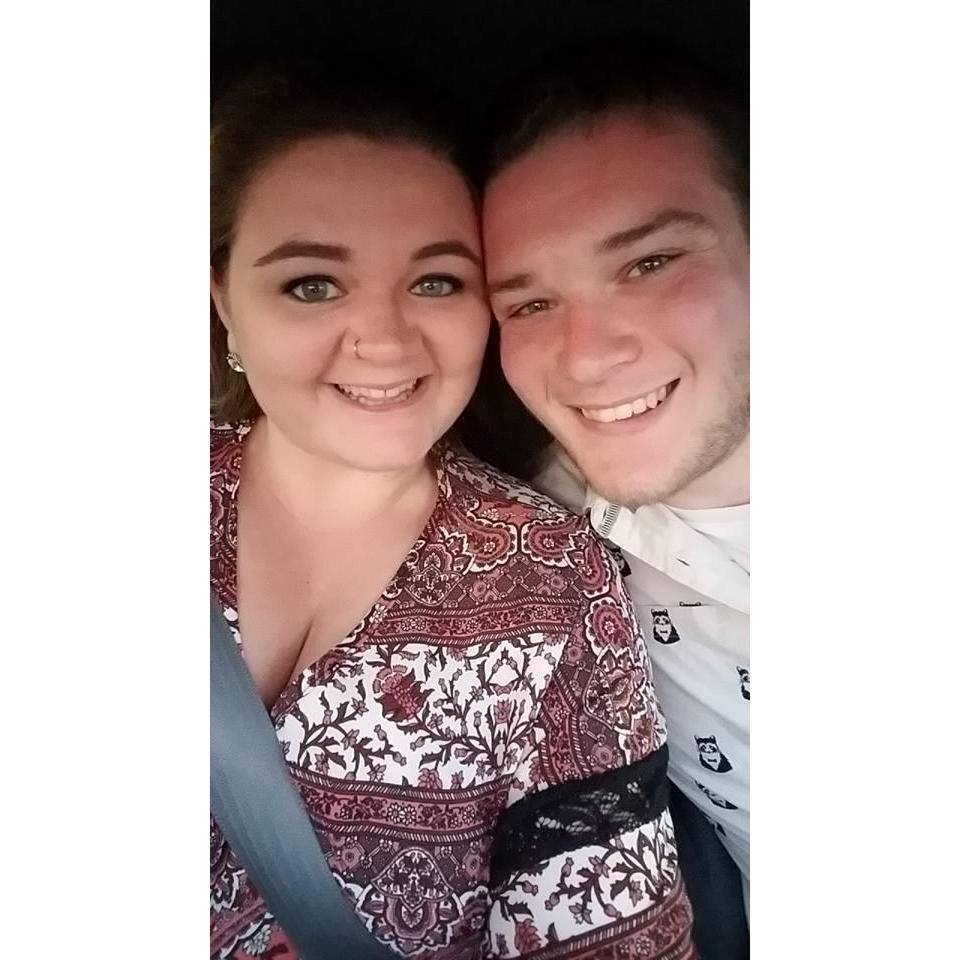 Going on a dinner date to Texas Roadhouse