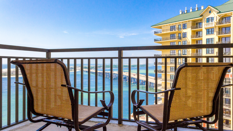 The Wedding Website of Jordan Taylor and Jamie Leone