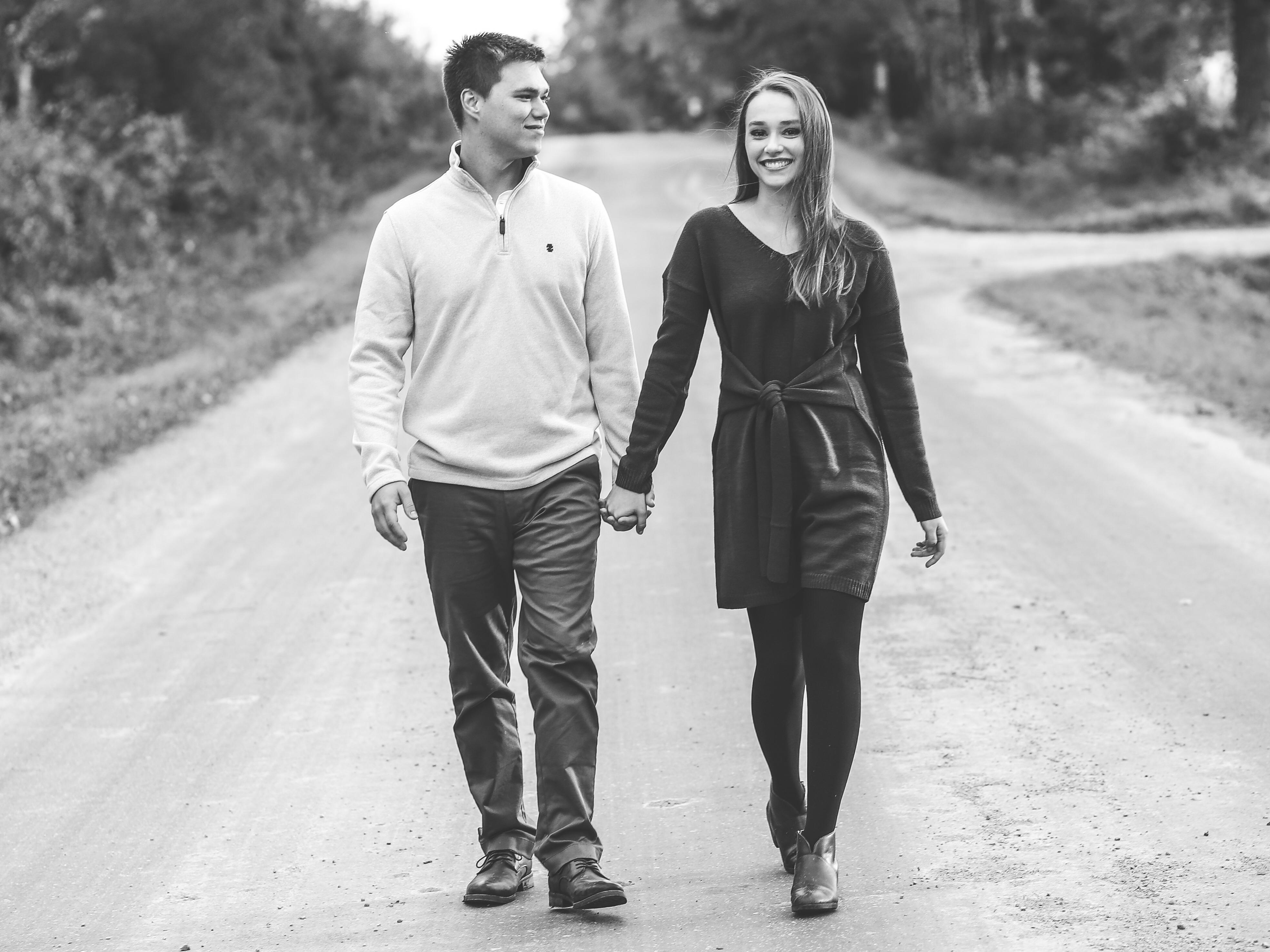 The Wedding Website of Nicole Aicher and Dakotah Snyder