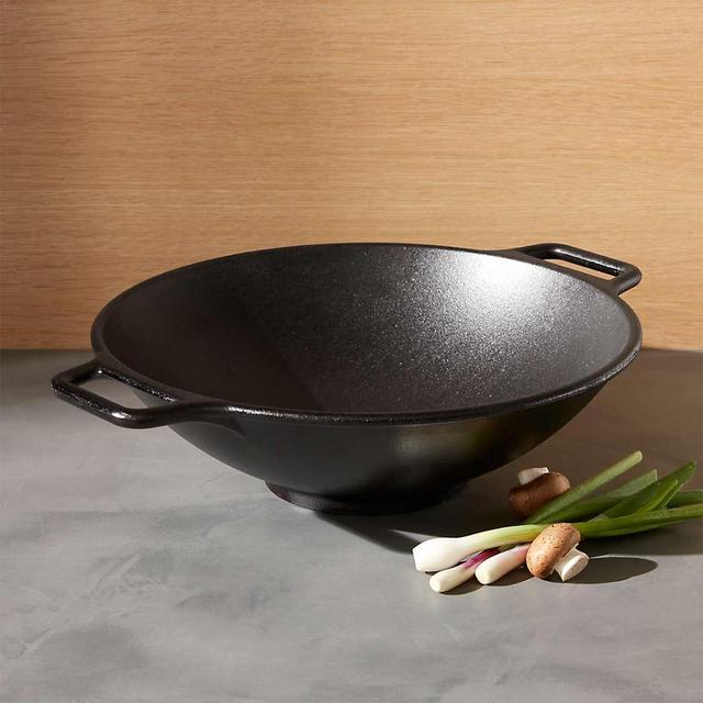 Lodge ® Cast Iron Wok
