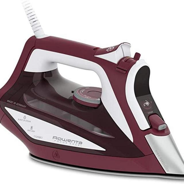 Rowenta DW2459 Access Steam Iron with Retractable Cord and Stainless Steel Soleplate, Black