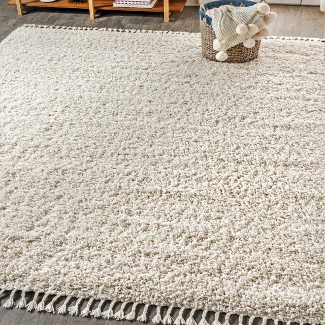 JONATHAN Y Mercer Shag Plush Tassel Cream 5 ft. x 8 ft. Area Rug, Non-Shedding, Easy-Clean, Durable Synthetic Fibers