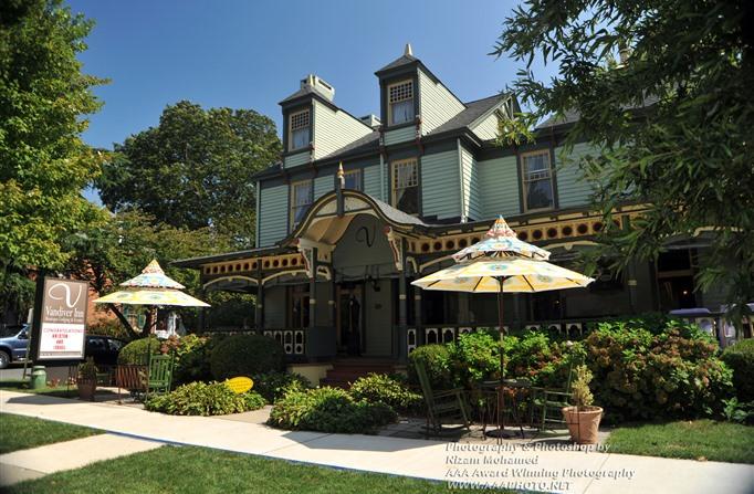 The Wedding Website of Lauren Macomber and Taylor Miller