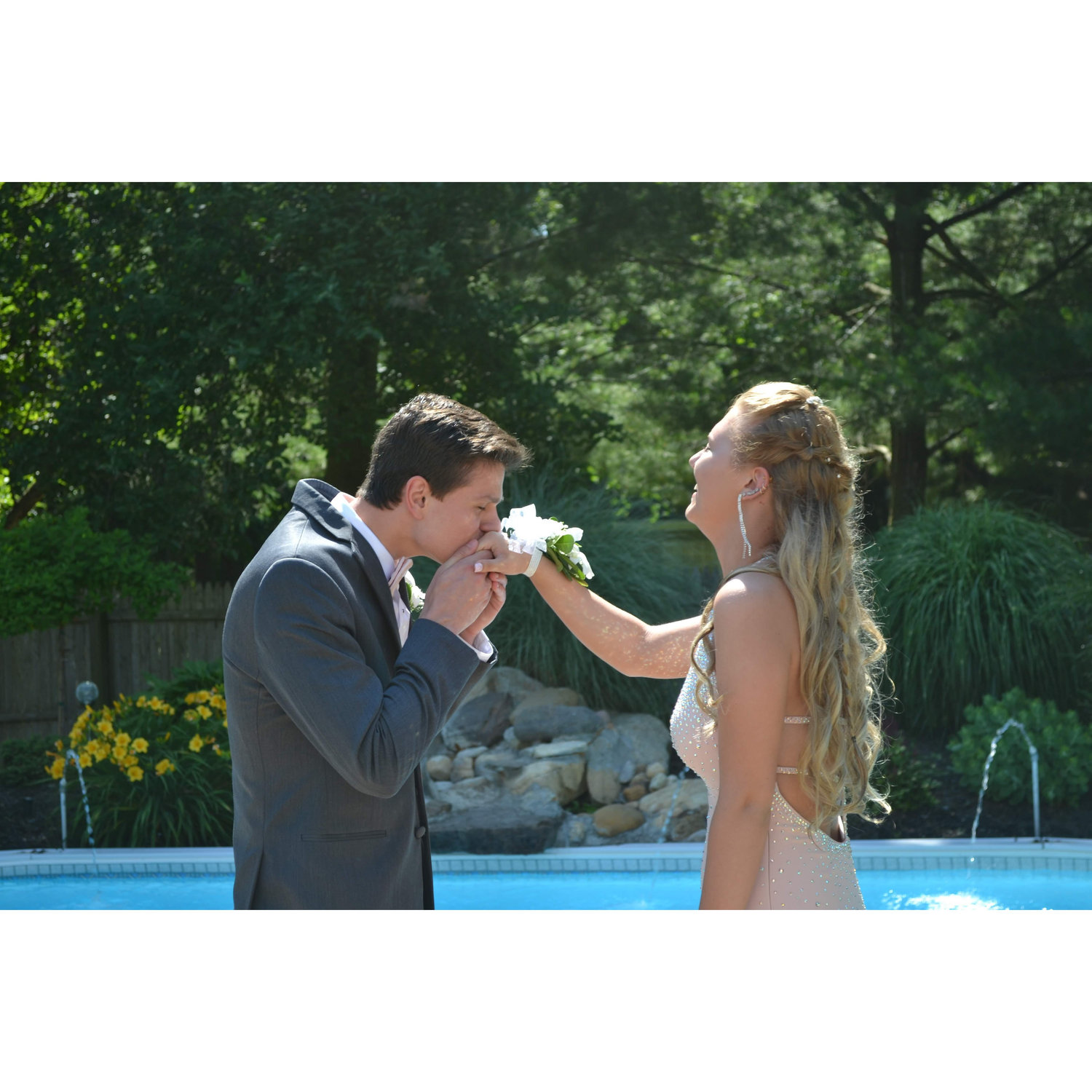 2017. Britney's Senior Prom♡
