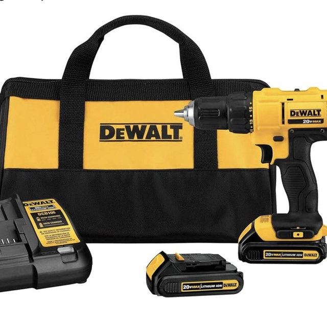 DEWALT 20V Max Cordless Drill Driver Set